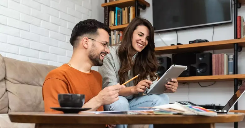 Design enthusiasts attending an online interior design course.