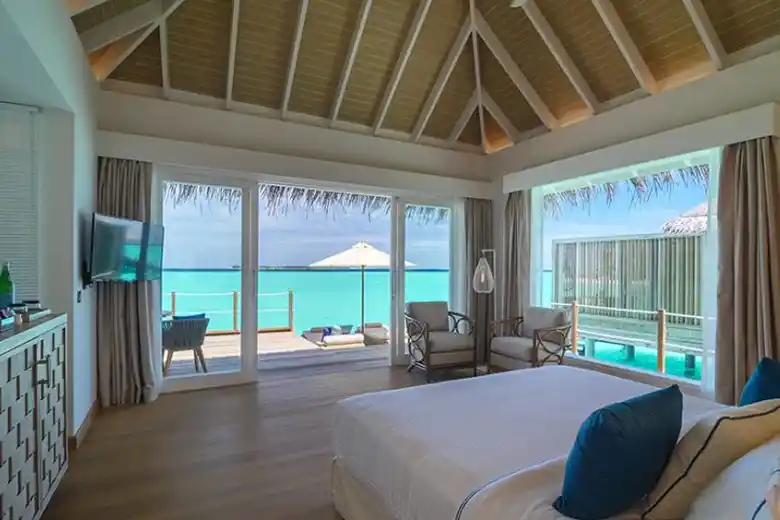 Luxury Bedroom in Baglioni Resort - Maldives
Luxury Bedroom in Baglioni Resort - Maldives