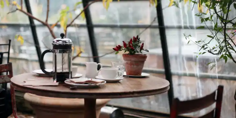 A cafe with a stylish centrepiece A cafe with a stylish centrepiece