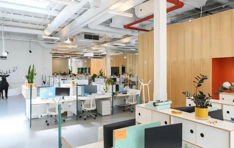 Madwell' s industrial aesthetic modern office design Madwell' s industrial aesthetic modern office design