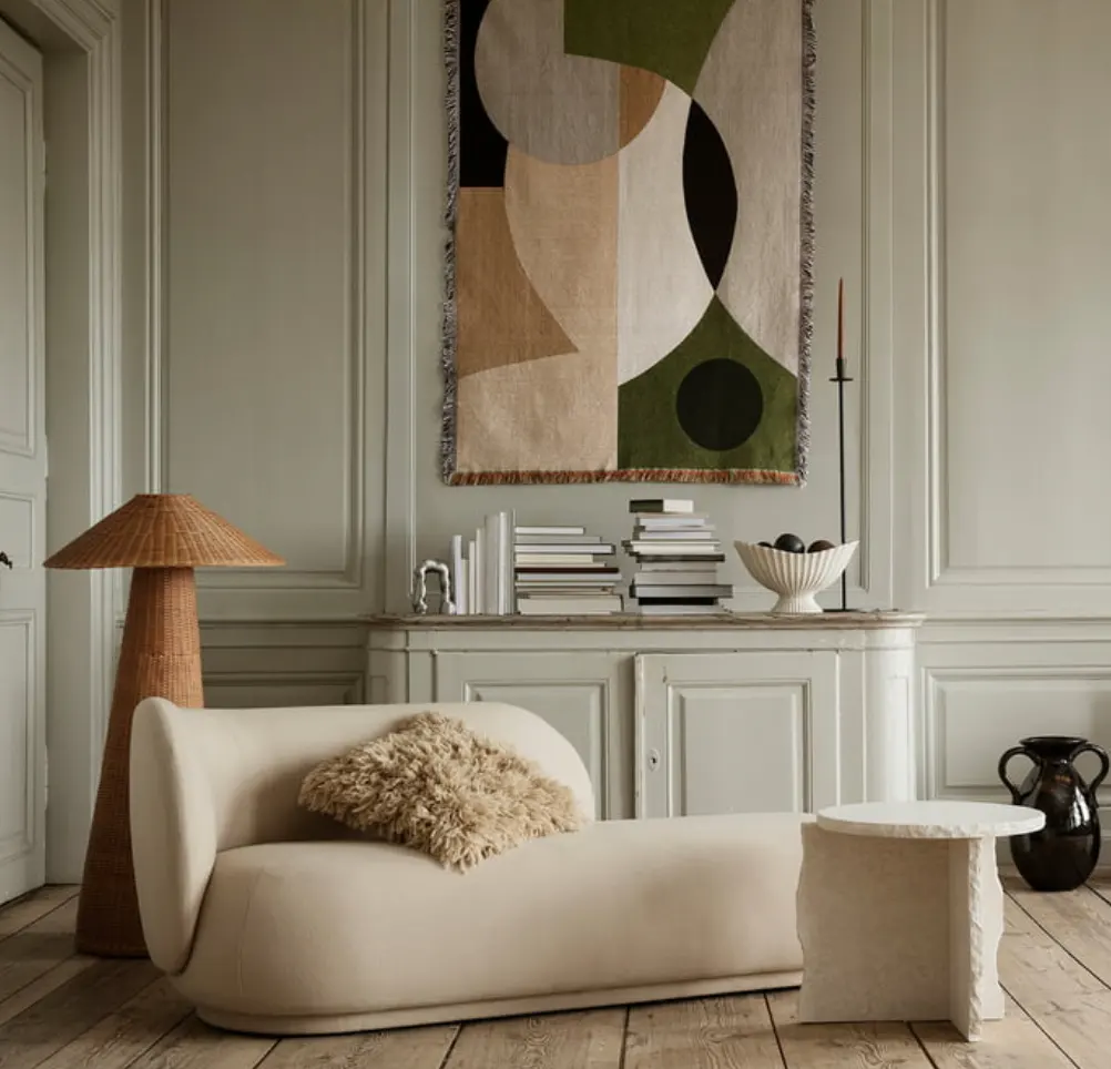 A chaise lounge with an extended seat A chaise lounge with an extended seat