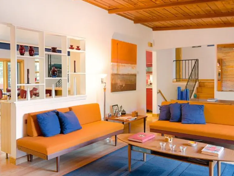 An interior space designed with a complementary colour scheme
An interior space designed with a complementary colour scheme
