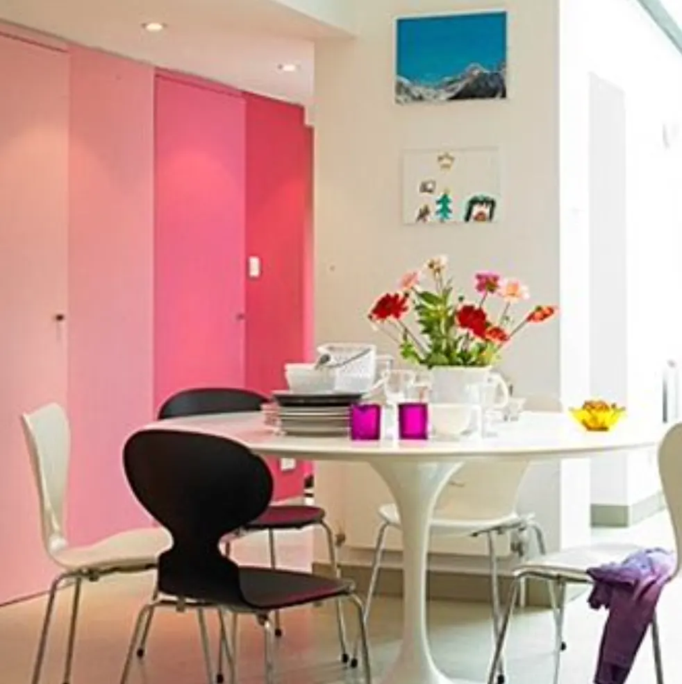 An example of a space utilising different hues of pink
An example of a space utilising different hues of pink