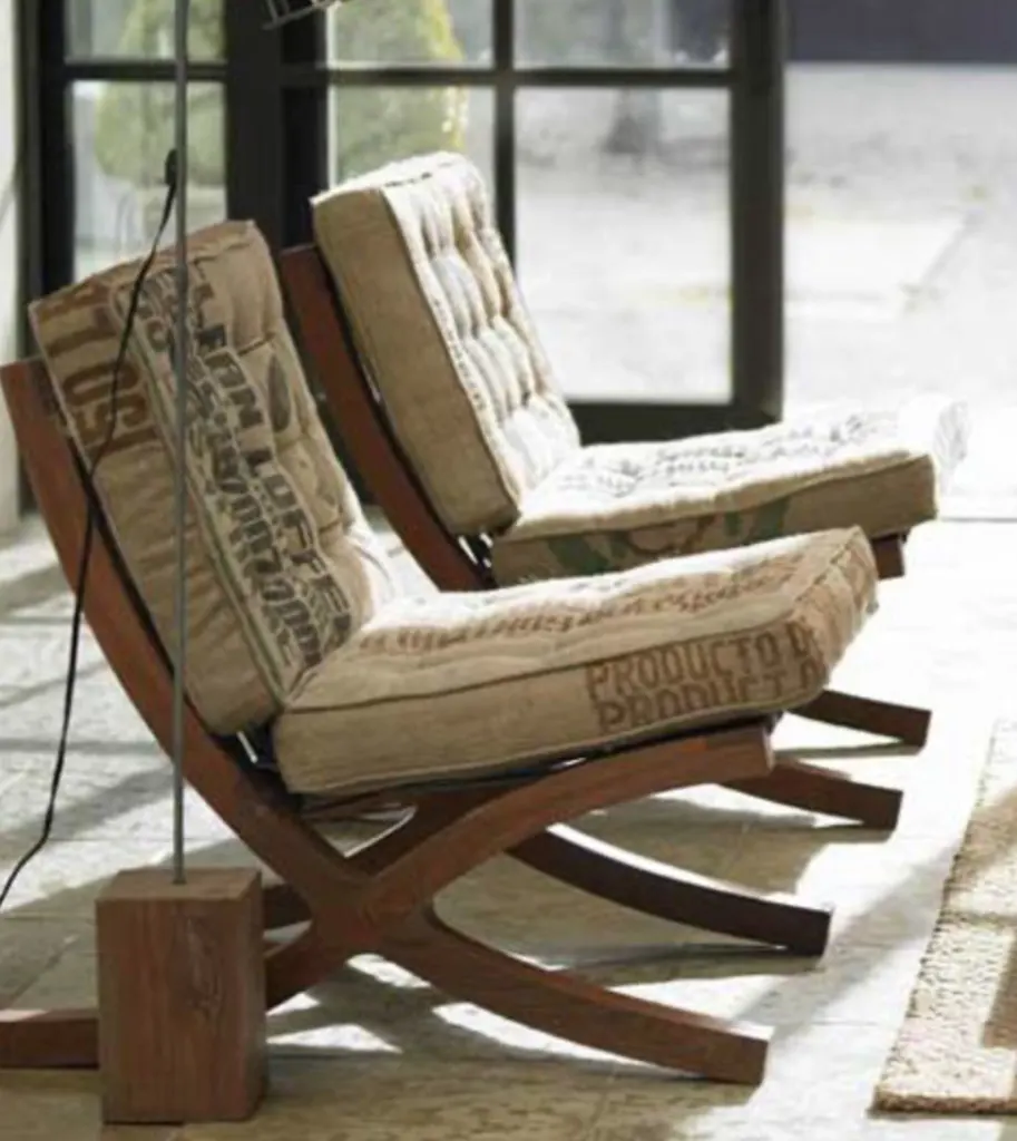 Two chairs with cushions made of woven fabric (burlap)
Two chairs with cushions made of woven fabric (burlap)