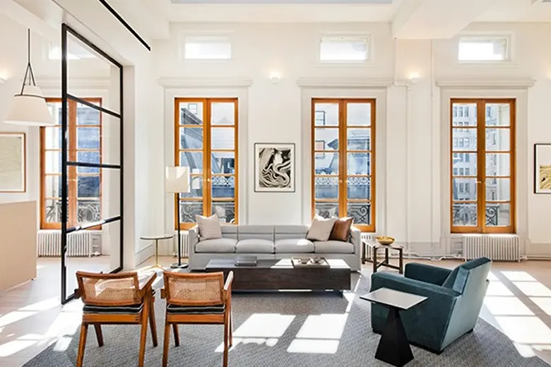 Contemporary interior design style incorporating natural light and neutral palettes.
Contemporary interior design style incorporating natural light and neutral palettes.
