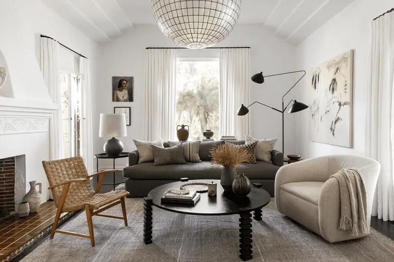 Chandelier and light fixtures to regulate the ambience of a room Chandelier and light fixtures to regulate the ambience of a room