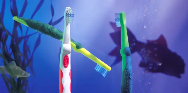 'Squish Gripper' toothbrush introduced by Oral B