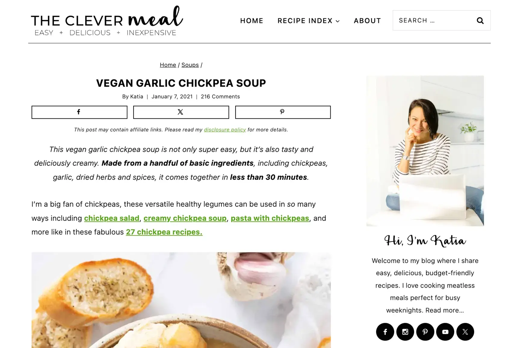 Vegan garlic chickpea soup page encouraging users to explore Katia's social platforms