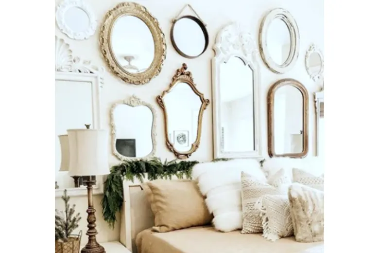 Small bedroom with mirrors enhancing natural light and creating a sense of space.
Small bedroom with mirrors enhancing natural light and creating a sense of space.