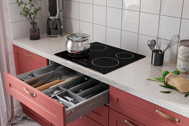 Drawer organisers to segregate utensils and cutlery