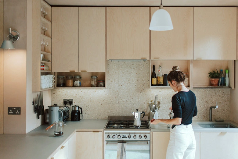 Kitchen with monochromatic colour palette
