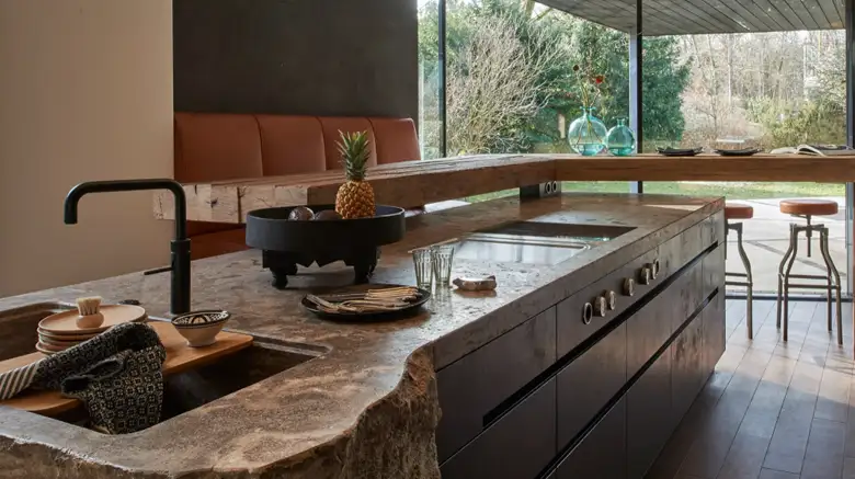 An open kitchen design with natural elements.
An open kitchen design with natural elements.