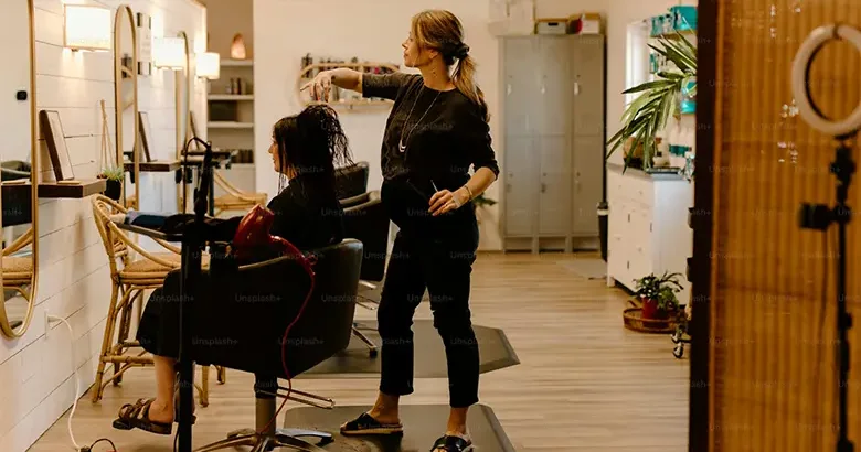Image showcasing an inexpensive beauty salon interior design with an aesthetic, budget-friendly style.