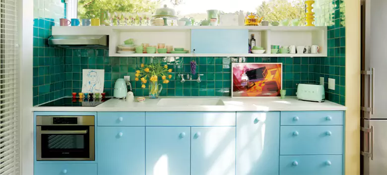 Open shelving in a kitchen, creating a spacious feel with organized displays of dishware and decor.
Open shelving in a kitchen, creating a spacious feel with organized displays of dishware and decor.