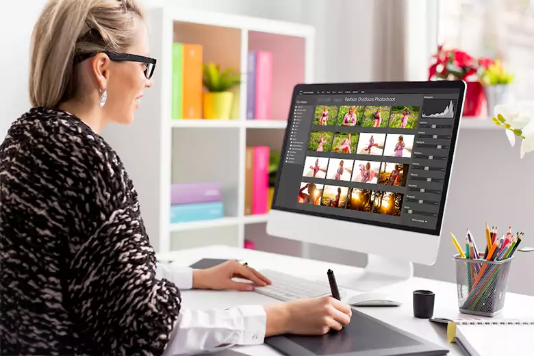 Professional working with Photoshop software. Professional working with Photoshop software.