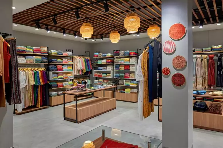 An example of retail styling by a team of interior stylists
An example of retail styling by a team of interior stylists