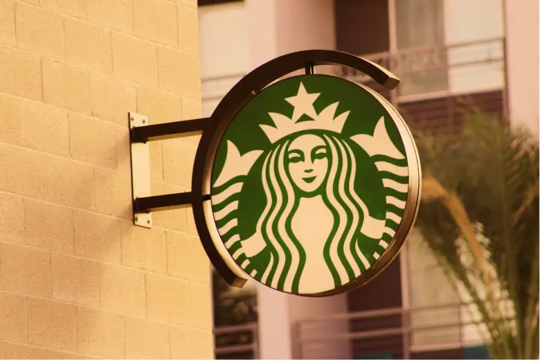 Starbucks logo: known for its balanced look
Starbucks logo: known for its balanced look
