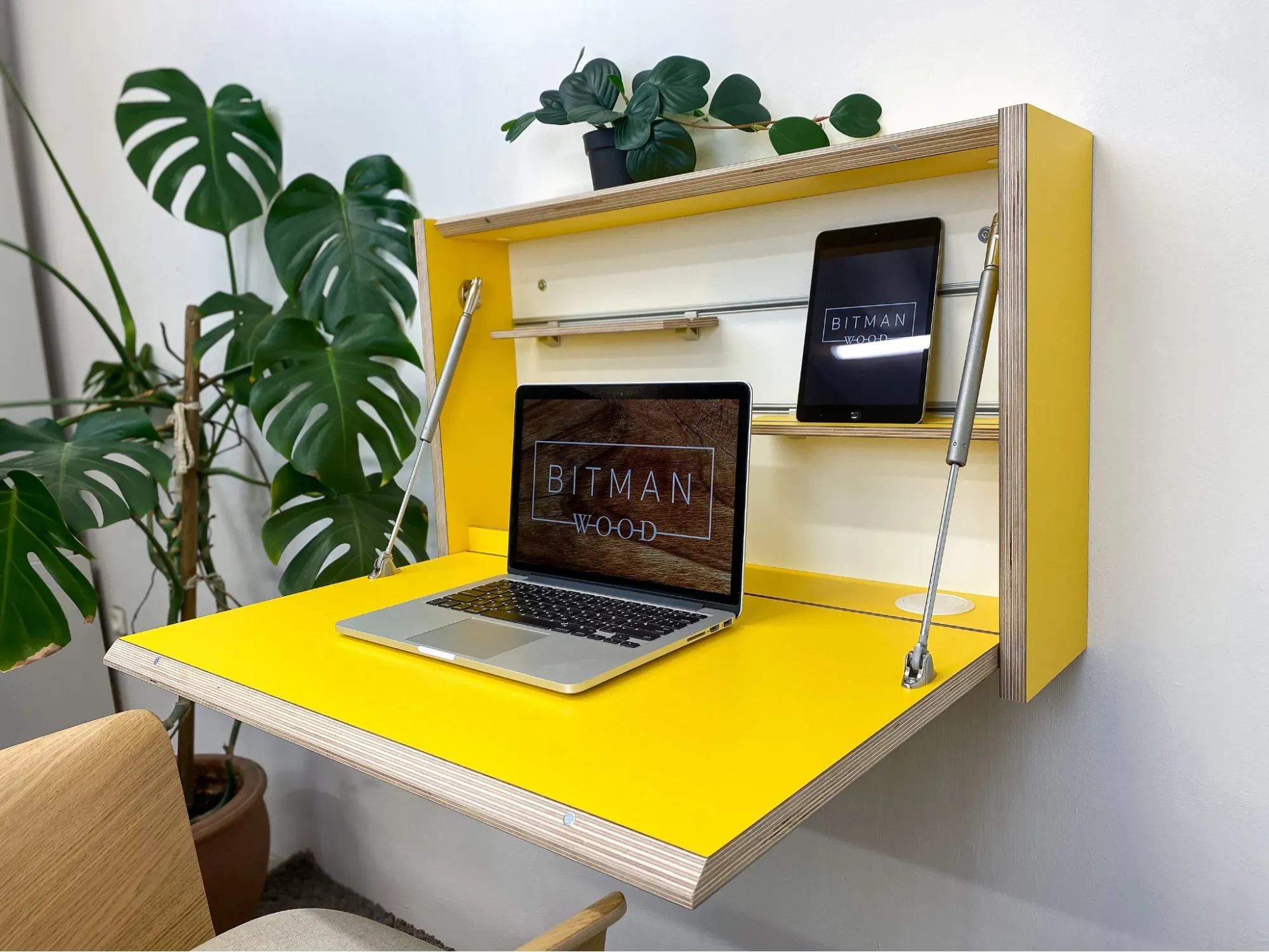 Wall-mounted desks for a sleek smart home furniture decor look
Wall-mounted desks for a sleek smart home furniture decor look