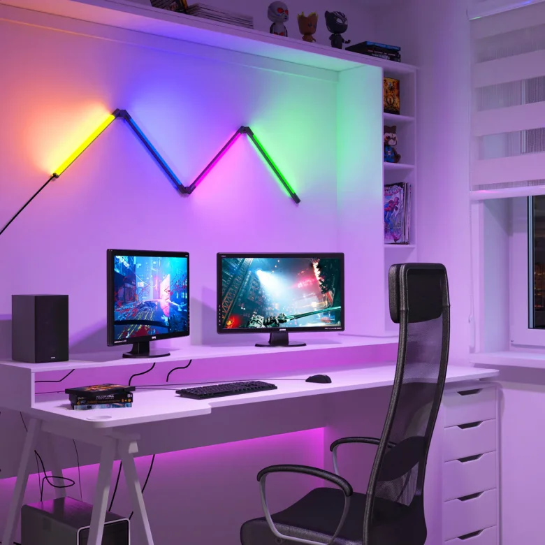 Smart lighting study room interior design idea.
Smart lighting study room interior design idea.
