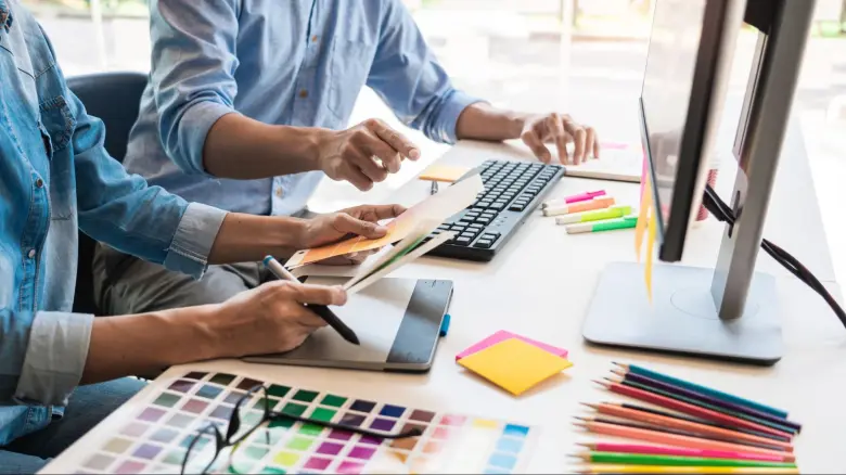 Graphic Design vs UI UX design job roles and responsibilities Graphic Design vs UI UX design job roles and responsibilities