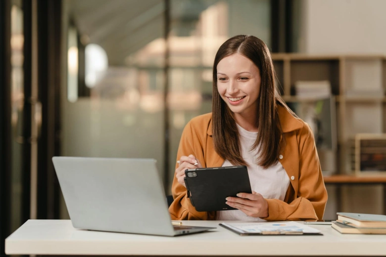 A psychology student attending a UI UX design course
