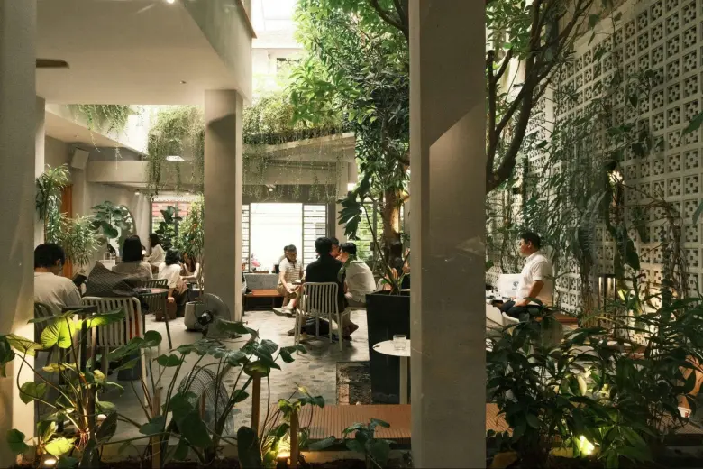 Passive cooling via biophilic design
